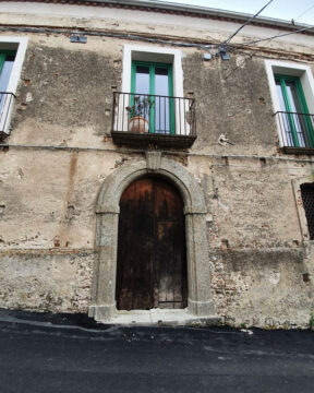 Walking, Food and Wine Tour in Calabria