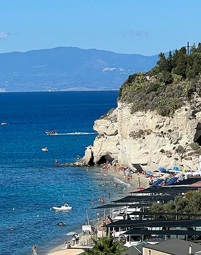 Walking, Food and Wine Tour in Calabria