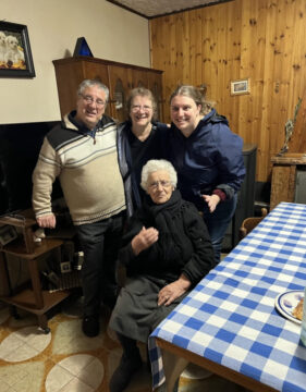 family reunion in Mendicino Calabria during Ancestry tour