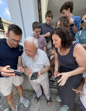 first time meeting relatives during ancestry tour in Calabria taurianova